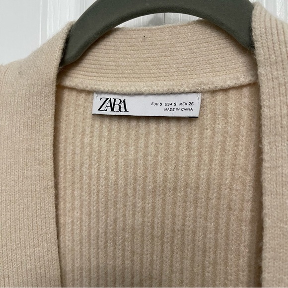 Zara Women's cropped Cream Sweater - Picture 3 of 3